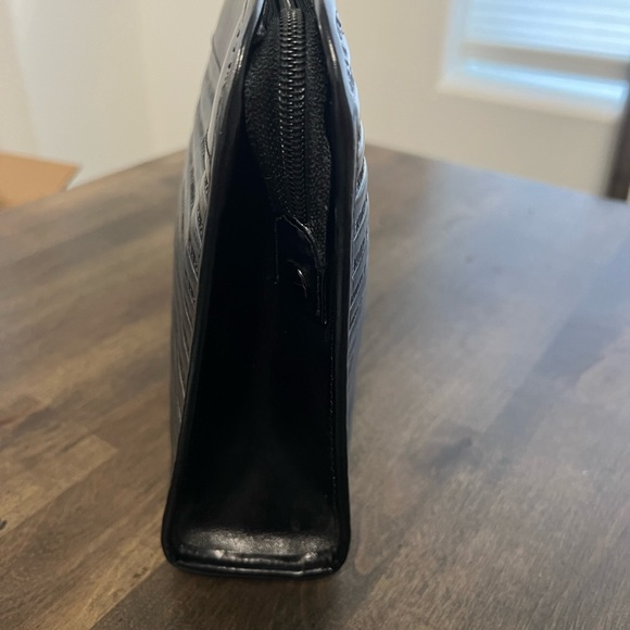 MARIO VALENTINO LEATHER CLUTCH - Picture 9 of 13